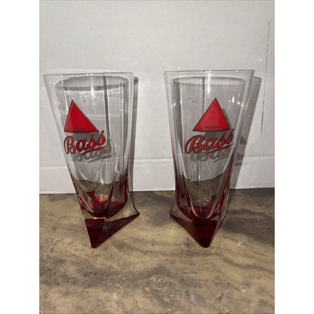 Bass Ale Red Triangle Pint‎ beer bar  Glasses lot of 2